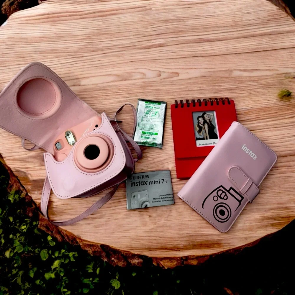 Fujifilm Instax Mini 7+ Pink Instant Camera Bundle